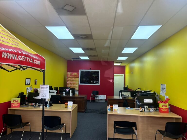 Oficina de Texas Insurance Agency #1018 in Houston - photo 5 of 10
