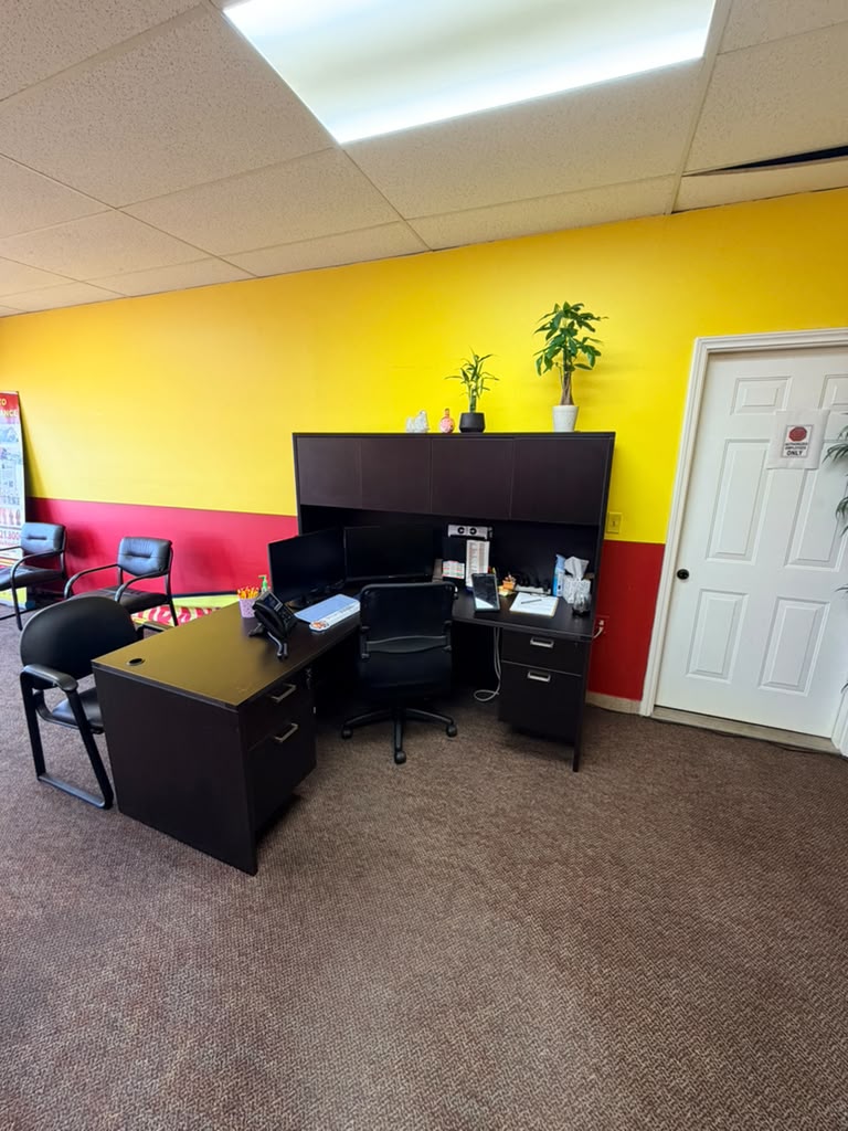 Oficina de Texas Insurance Agency #1012 in Houston - photo 4 of 6