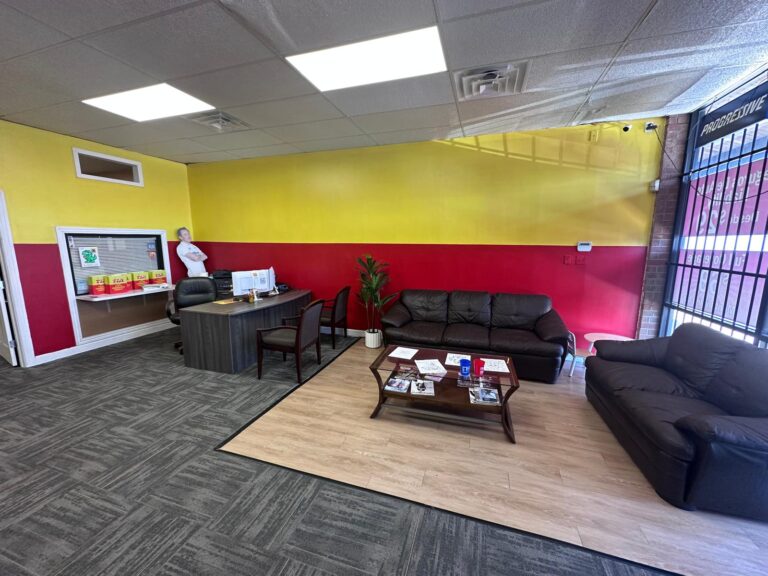 Oficina de Texas Insurance Agency #1034 in Houston - photo 7 of 8